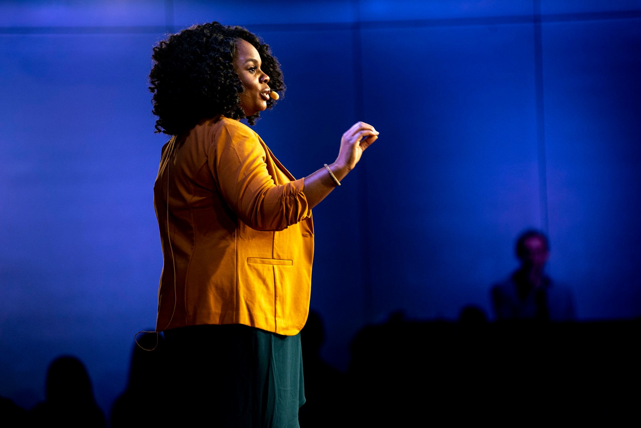 About Lola Lola Akinmade åkerström